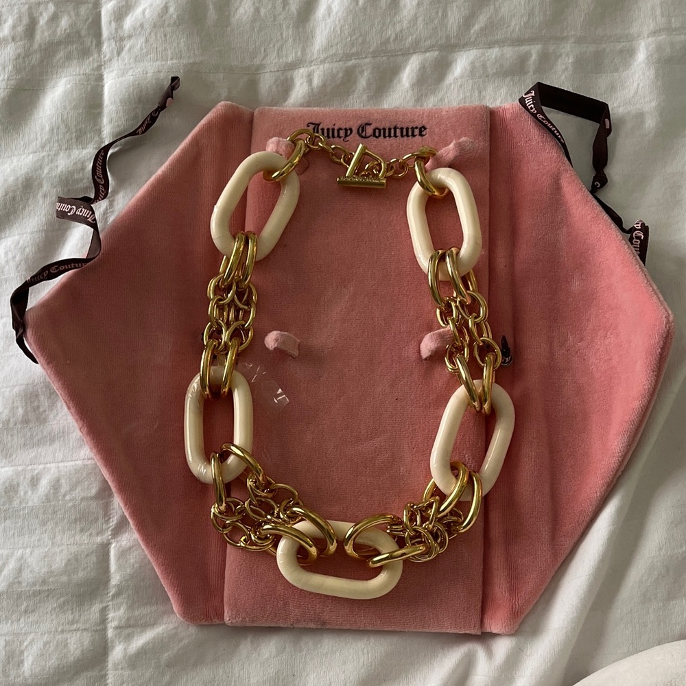 Juicy Couture Cream and Gold Chunky Link Necklace